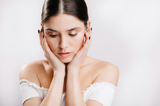 Light Coverage Foundation: Creating a Fresh Look That Still Evens Out Skin Tone