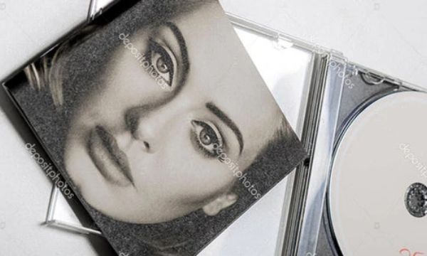 In Honor Of Adele's Vogue Cover Shoot, Here Are 5 Of Her Best Makeup Moments