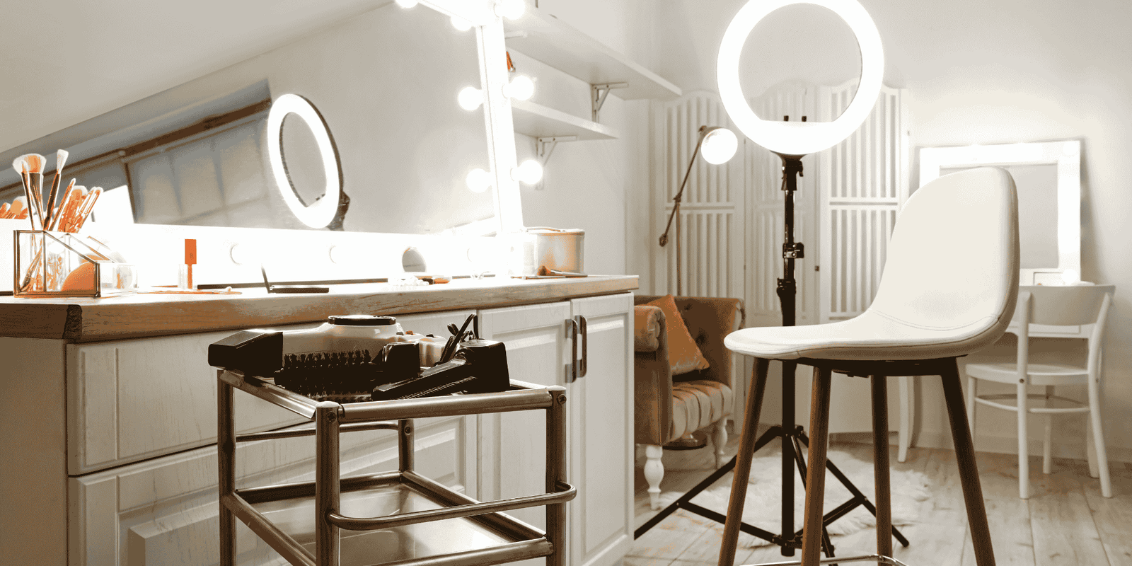 Why Makeup Lighting Plays an Important Part