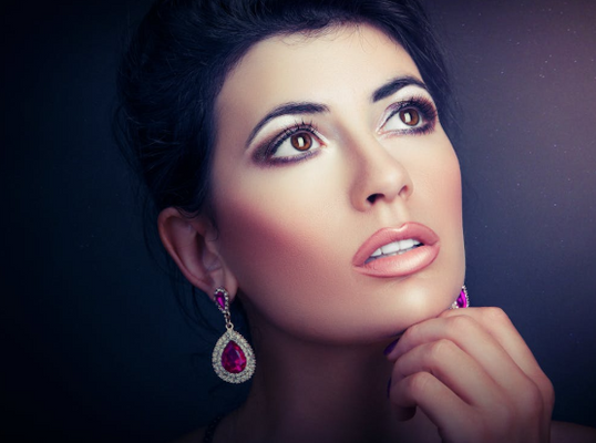 Anti Aging Foundation: Key Ingredients That Support Skin While You Wear It