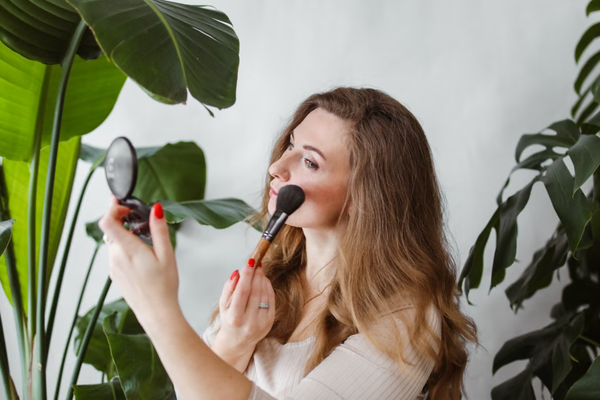 Vegan Makeup Brands: How to Spot Truly Vegan Formulas