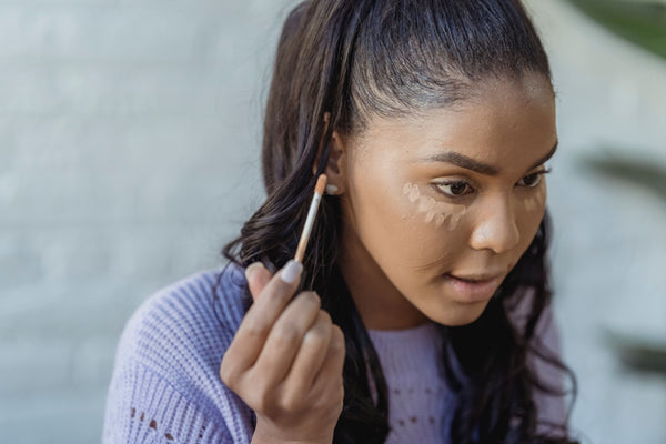 Under Eye Concealer Tips for a Smooth, Crease-Free Look