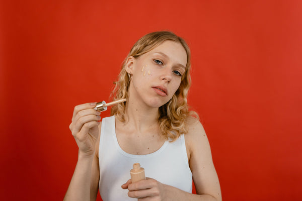 How to Apply Concealer for a Flawless, Natural Finish